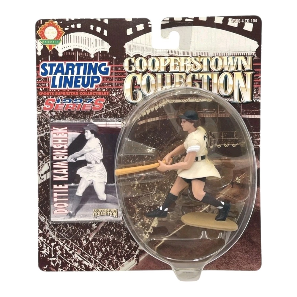 Starting Lineup Dottie Kamenshek Cooperstown Collection 1997 MLB Figure Kenner